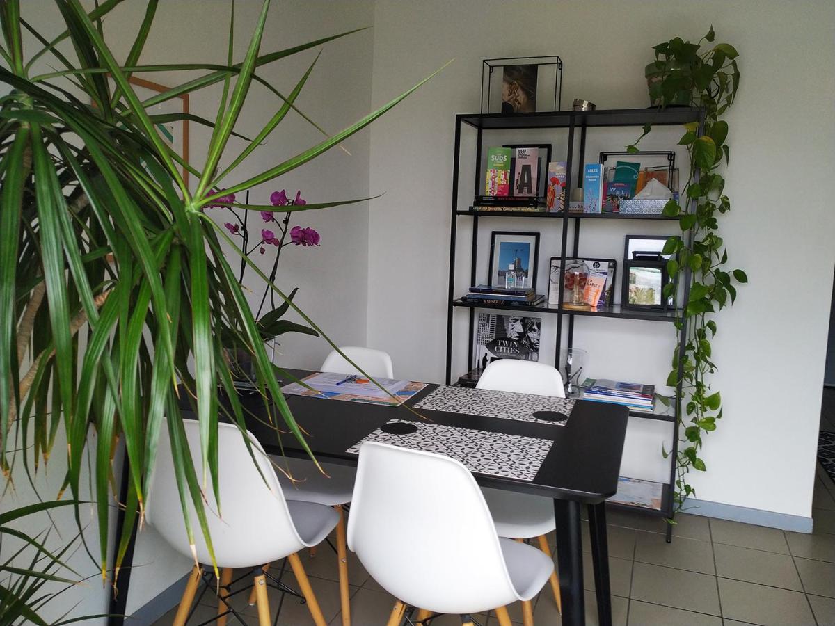 Charming Duplex With Terrace Historical City Center Arles Buitenkant foto